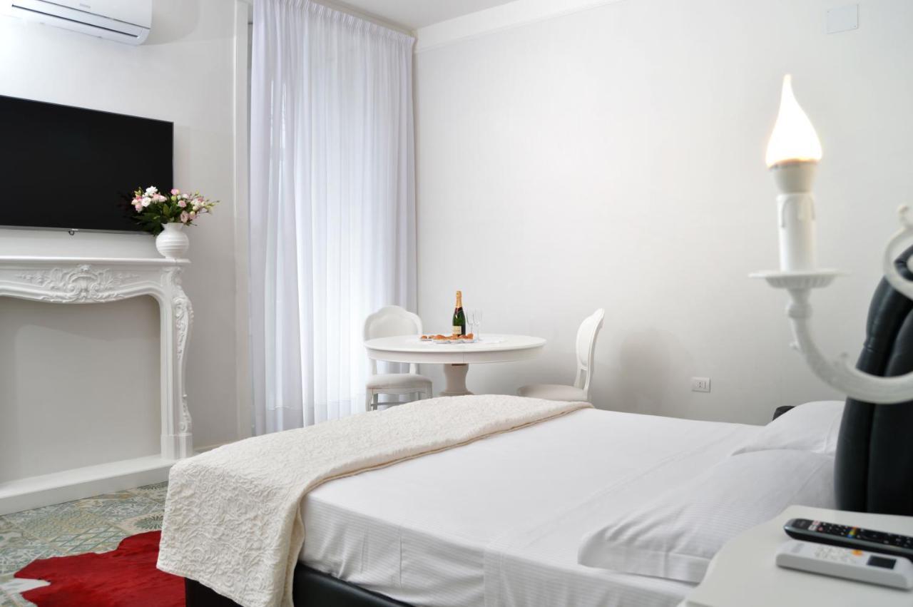 Barbarella Home Неаполь Экстерьер фото